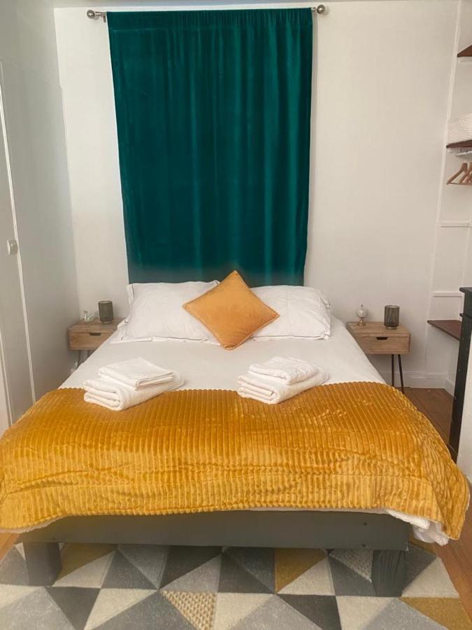 Jolie Appartement A パリ エクステリア 写真